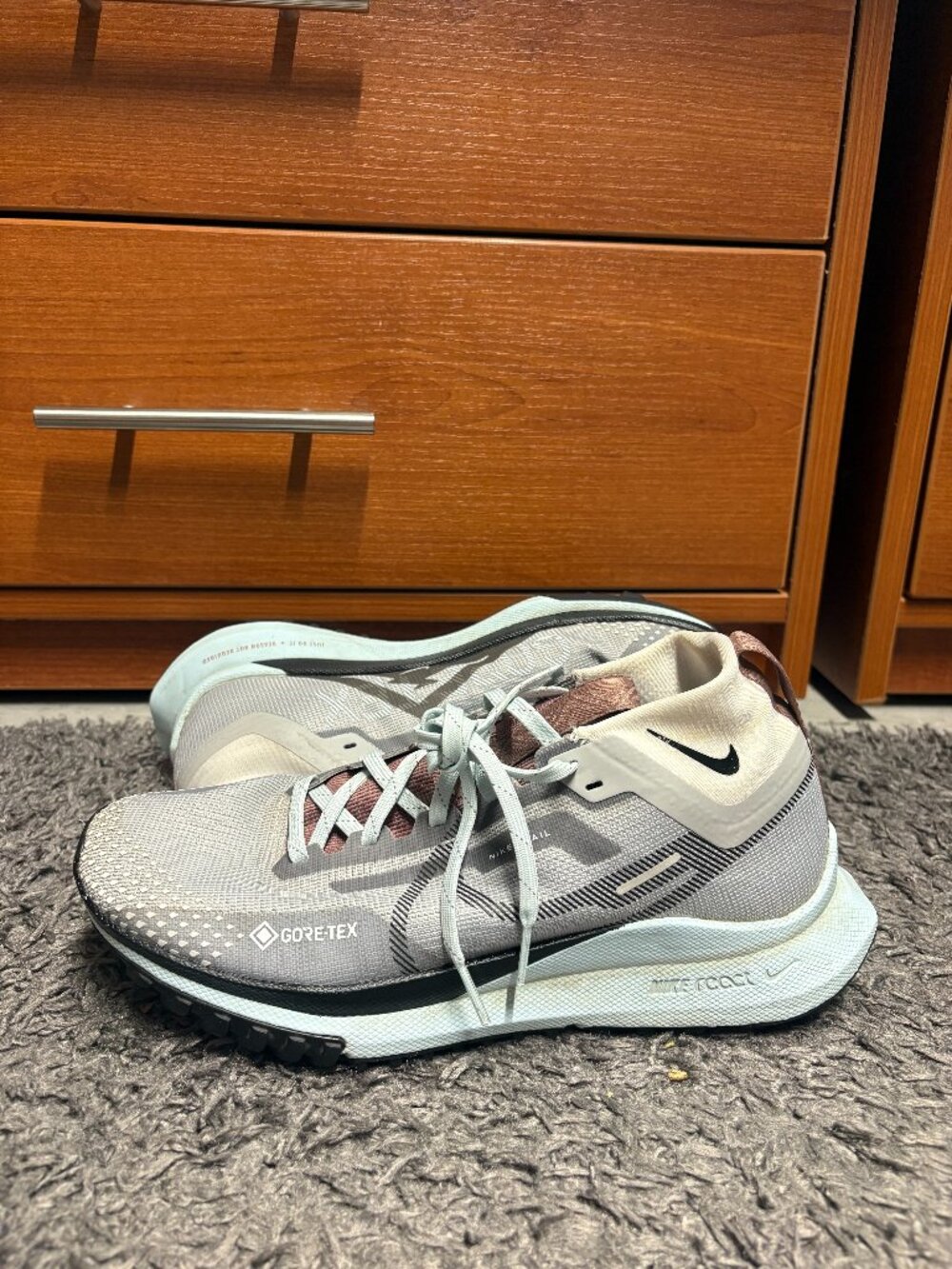 Nike React Pegasus Trail 4 GORE-TEX Light Smoke Glacier Blue W 9.5 - DJ7929-005